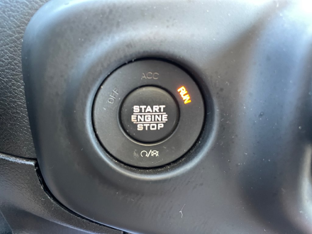 Used 2019 Jeep Wrangler Unlimited Sport S AWD/4WD image 35