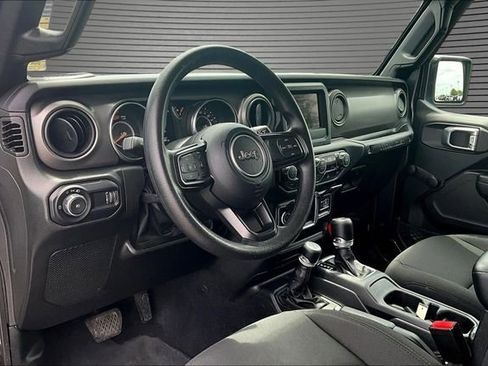 Used 2023 Jeep Wrangler Unlimited Sport AWD/4WD image 16