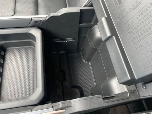 Used 2019 RAM 1500 Laramie AWD/4WD image 49