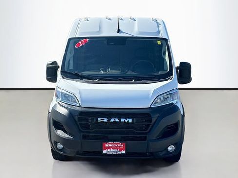 Used 2025 RAM ProMaster 2500 w/ Convenience Group FWD image 4