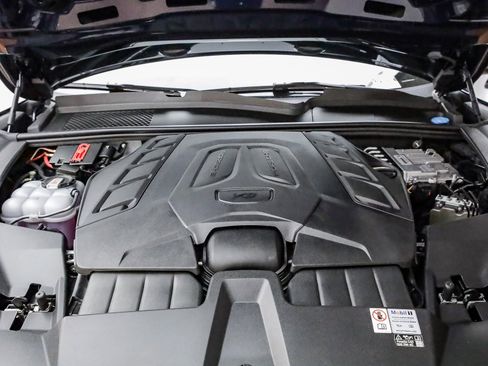 Used 2024 Porsche Cayenne Turbo GT image 30