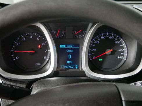 Used 2017 Chevrolet Equinox LS AWD/4WD image 21