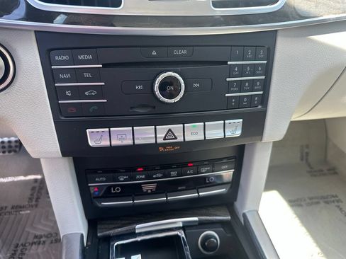 Used 2016 Mercedes-Benz E 350 4MATIC Sedan image 18