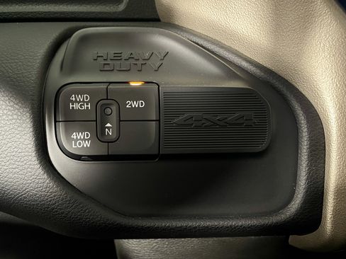 Used 2024 RAM 2500 Laramie w/ Safety Group AWD/4WD image 21