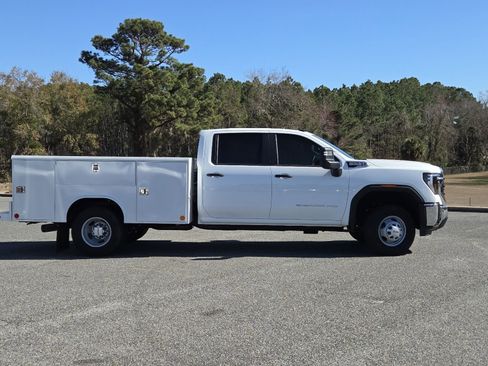 New 2026 GMC Sierra 3500 Pro w/ Convenience Package image 19