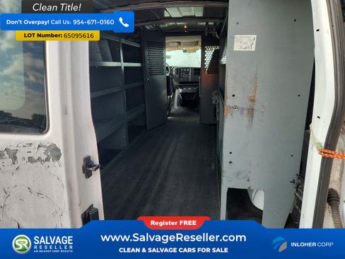 Used 2004 Chevrolet Express 2500 RWD image 13