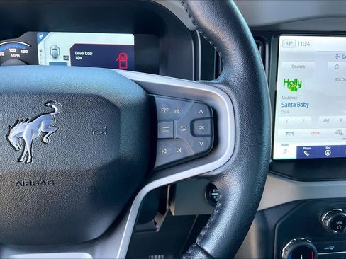 Used 2022 Ford Bronco Badlands image 23