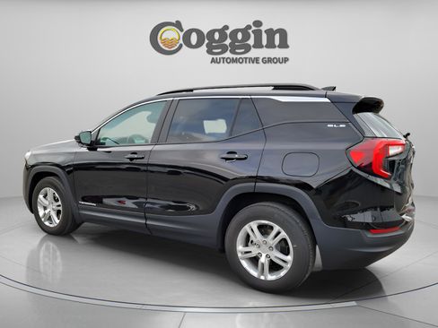 Certified 2022 GMC Terrain SLE w/ Driver Convenience Package image 6