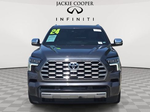 Used 2024 Toyota Sequoia Capstone AWD/4WD image 2