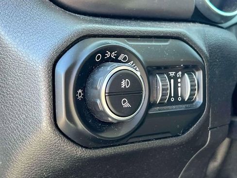 Used 2020 Jeep Gladiator Sport w/ Quick Order Package 24S image 19