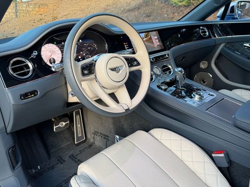 Used 2023 Bentley Continental GT Mulliner image 18