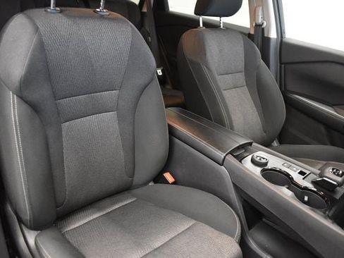 Used 2025 Nissan Rogue SV AWD/4WD image 6