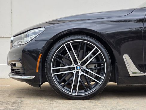 Used 2018 BMW 750i image 46