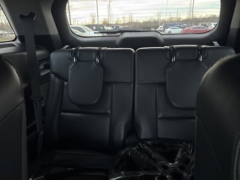 Used 2021 Ford Explorer XLT w/ Equipment Group 202A image 18