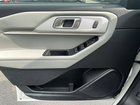 New 2026 Ford Explorer Active w/ Active Comfort Package AWD/4WD image 30