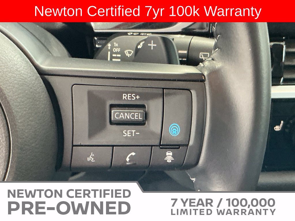 Used 2025 Nissan Pathfinder SV w/ SV Premium Package FWD image 35