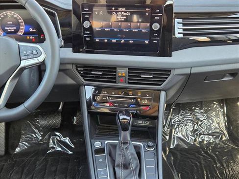 New 2026 Volkswagen Jetta SE image 13