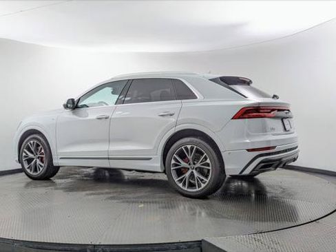Used 2021 Audi Q8 Premium Plus AWD/4WD image 6