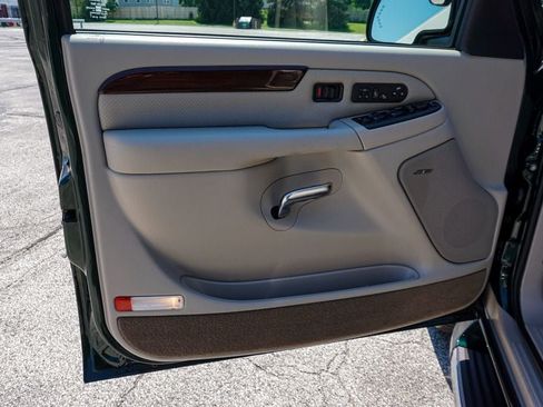 Used 2003 Cadillac Escalade AWD image 15