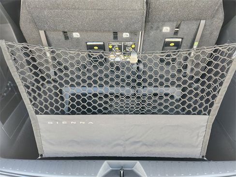 New 2026 Toyota Sienna XLE image 22