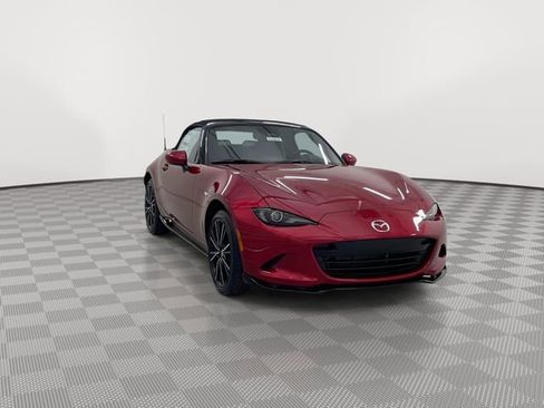 New 2025 MAZDA MX-5 Miata Grand Touring w/ Appearance Package image 2