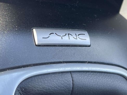 Used 2016 Ford Fusion SE FWD image 19