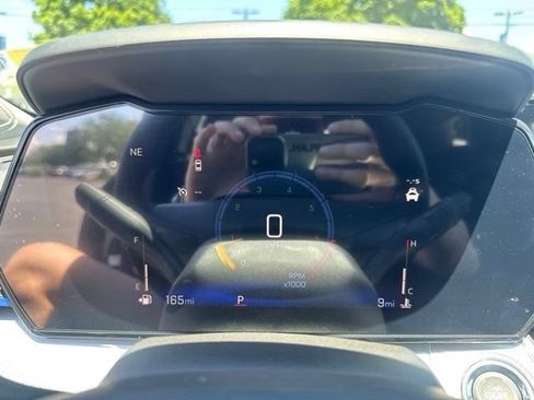 New 2026 Chevrolet Trax LT w/ LT Convenience Package FWD image 19