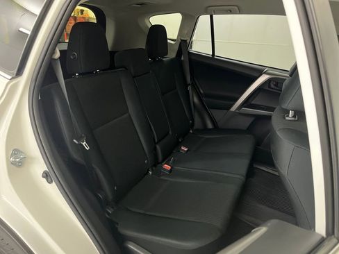 Used 2018 Toyota RAV4 LE w/ All Weather Liner Package image 21