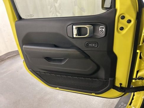 Used 2024 Jeep Wrangler Unlimited Sahara w/ Dual Top Group image 22