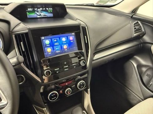 Used 2019 Subaru Forester Premium AWD/4WD image 23