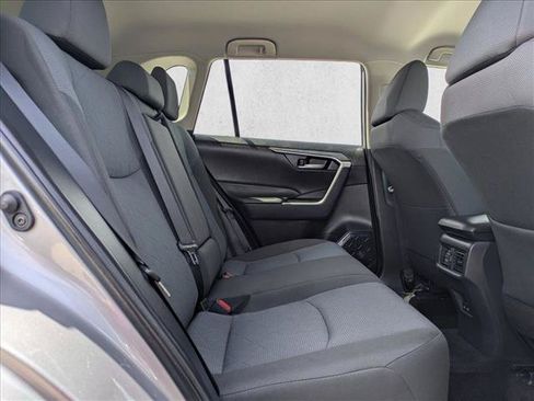 Used 2025 Toyota RAV4 XLE AWD/4WD image 19