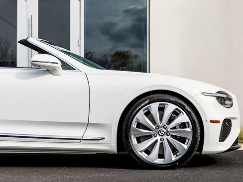 New 2026 Bentley Continental GT Speed image 21