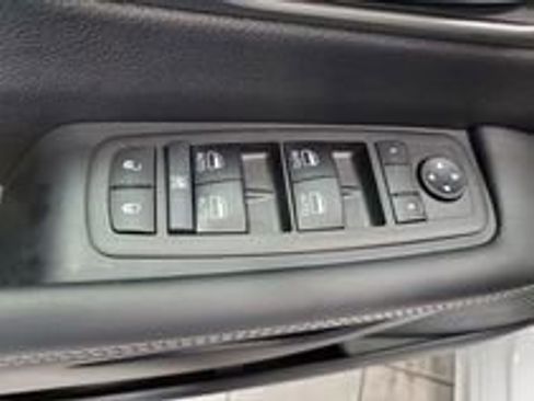 New 2026 Chrysler Pacifica Select FWD image 13