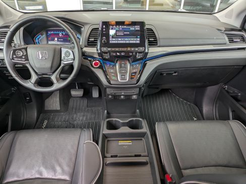 Used 2023 Honda Odyssey Elite image 17