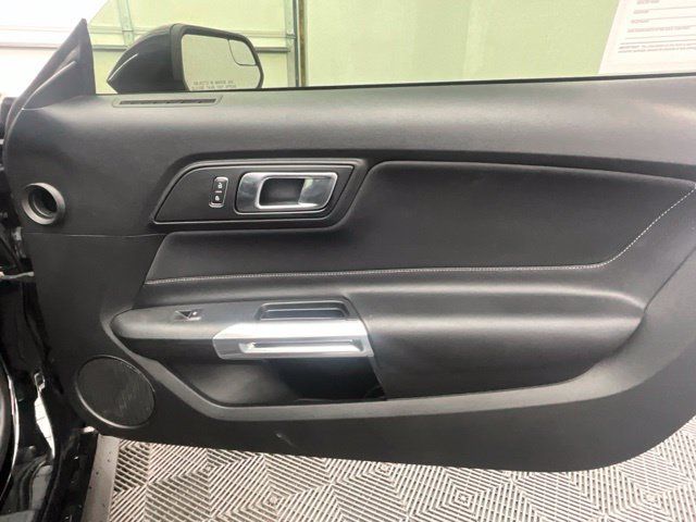 Used 2020 Ford Mustang GT RWD image 13