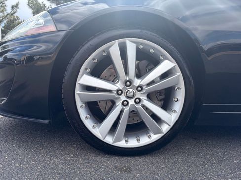 Used 2010 Jaguar XK Coupe RWD image 11