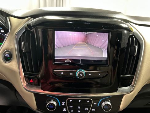 Used 2023 Chevrolet Traverse LS w/ Safety Package image 18