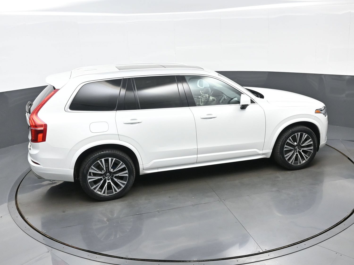 Used 2020 Volvo XC90 T6 Momentum w/ Protection Package Premier AWD/4WD image 39