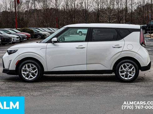 Used 2025 Kia Soul LX w/ LX Technology Package image 9