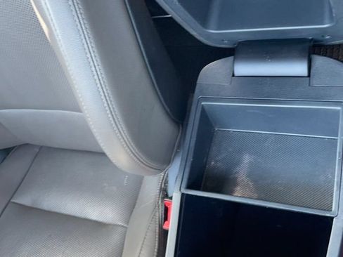 Used 2018 Hyundai Santa Fe FWD image 18