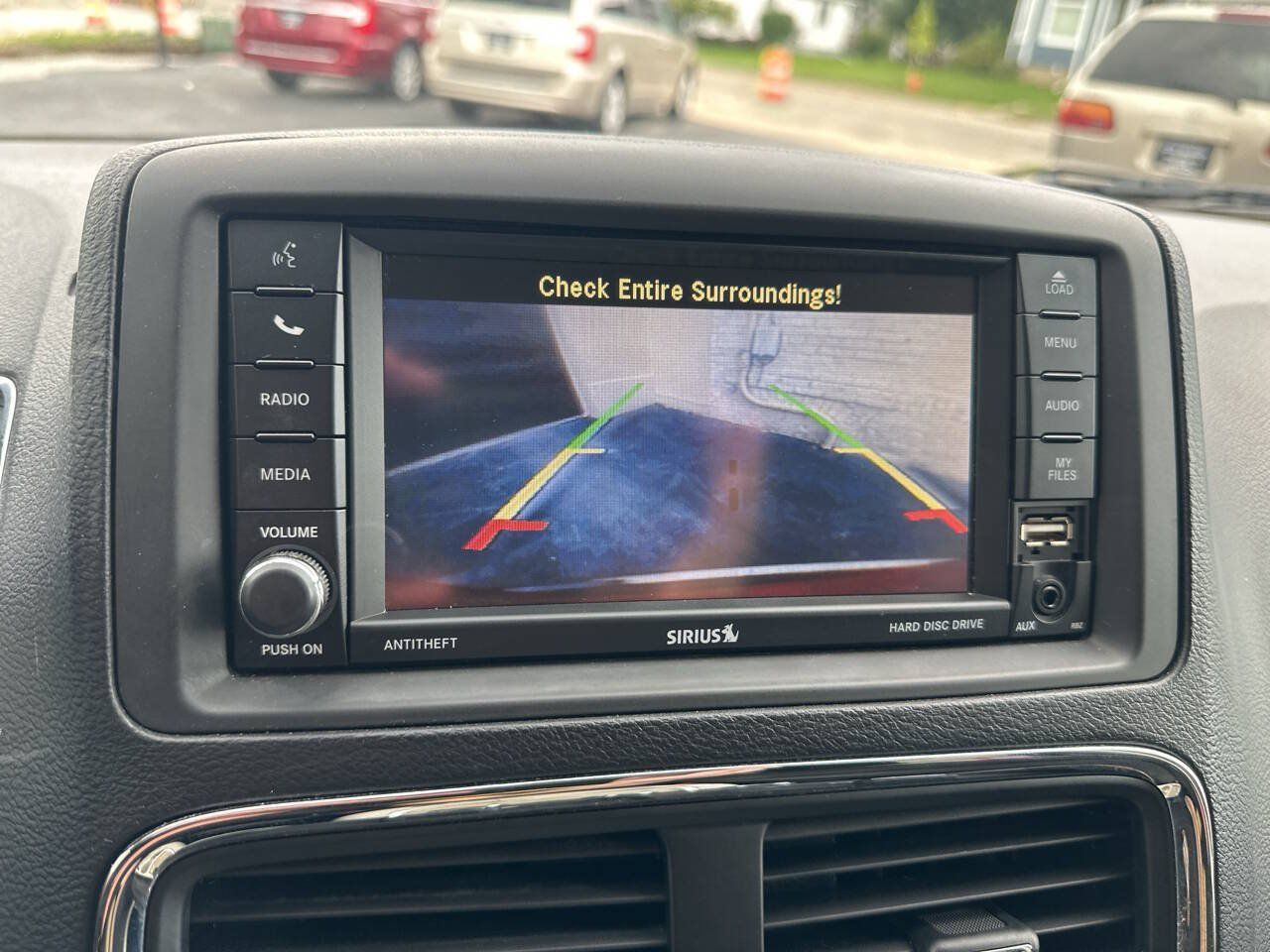 Used 2013 Dodge Grand Caravan SXT w/ Rear Park Assist Pkg FWD image 22