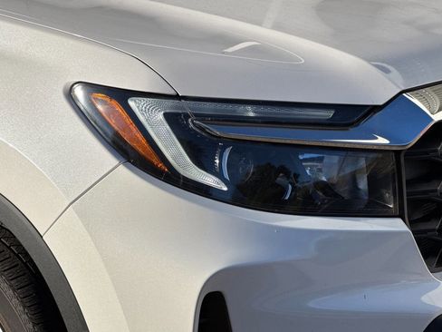 Used 2024 Honda Passport EX-L image 10