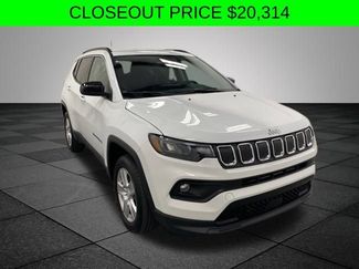 Used 2022 Jeep Compass Latitude w/ Convenience Group image 1