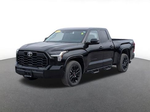 Used 2022 Toyota Tundra SR5 w/ TRD Sport Premium Package image 5