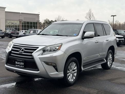 Used 2015 Lexus GX 460 w/ Premium Package image 23