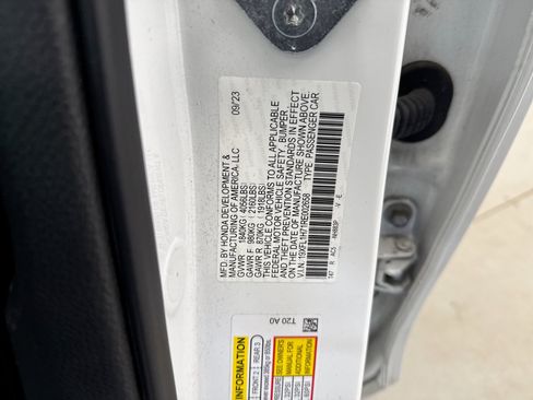 Used 2024 Honda Civic EX-L image 20