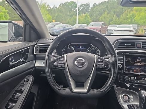 Used 2021 Nissan Maxima 3.5 SV w/ Floor Mat Group FWD image 13