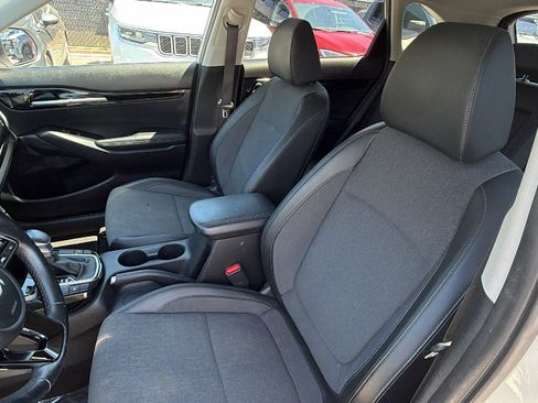 Used 2024 Kia Seltos S FWD image 17