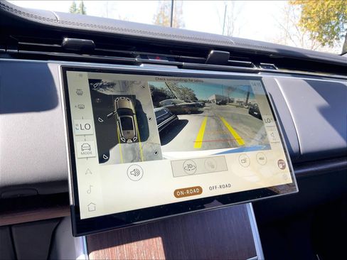 New 2026 Land Rover Range Rover SE image 20