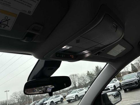 Certified 2024 Chevrolet Equinox LT image 34